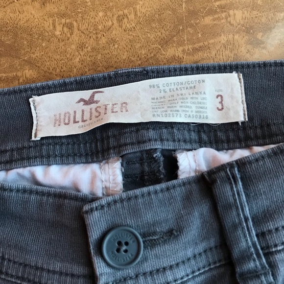 NFS - Hollister Soft Brushed Twill Shorts size 3 🖤 - Picture 2 of 8